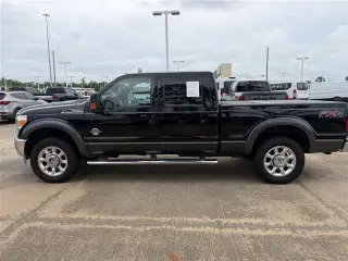 Ford F-250 Super Duty 2016 4x4 Lariat 4dr Crew Cab 6.8 ft. SB Pickup