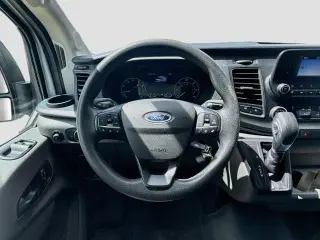Ford Transit 2023 250 3dr SWB Techo Medio Furgón de Carga