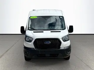 Ford Transit 2023 250 3dr SWB Techo Medio Furgón de Carga