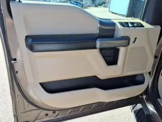 Ford F-150 2016 4x4 XLT 4dr SuperCrew 5.5 ft. SB