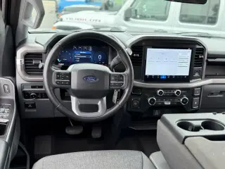 Ford F-150 2025 4x4 XLT 4dr SuperCrew 5.5 ft. SB
