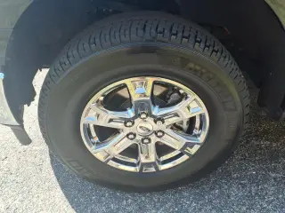 Ford F-150 2023 4x4 XLT 4dr SuperCrew 5.5 ft. SB