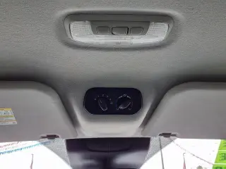 Ford Transit 2018 150 XLT 3dr SWB Techo Bajo Furgón de Pasajeros con Puertas Laterales de Pasajeros 60/40