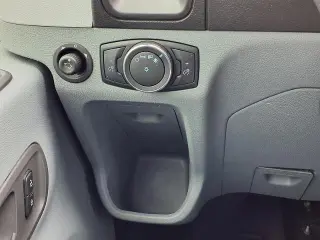 Ford Transit 2018 150 XLT 3dr SWB Techo Bajo Furgón de Pasajeros con Puertas Laterales de Pasajeros 60/40