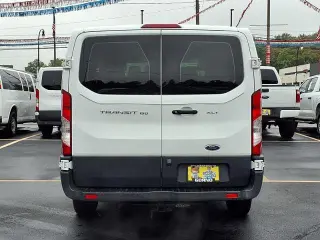 Ford Transit 2018 150 XLT 3dr SWB Techo Bajo Furgón de Pasajeros con Puertas Laterales de Pasajeros 60/40