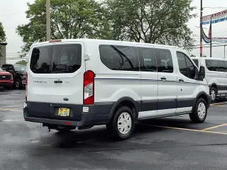 Ford Transit 2018 150 XLT 3dr SWB Techo Bajo Furgón de Pasajeros con Puertas Laterales de Pasajeros 60/40