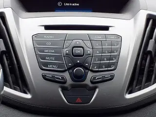 Ford Transit 2018 150 XLT 3dr SWB Techo Bajo Furgón de Pasajeros con Puertas Laterales de Pasajeros 60/40