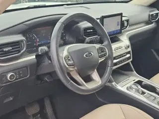 Ford Explorer 2021 AWD XLT 4dr SUV