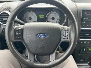 Ford Explorer Sport Trac 2007 Limited 4dr Crew Cab 4WD V8