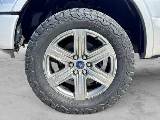 Ford F-150 2018 4x4 XLT 4dr SuperCrew 5.5 ft. SB