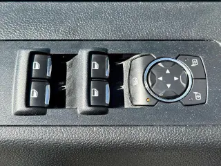 Ford F-150 2018 4x4 XLT 4dr SuperCrew 5.5 ft. SB