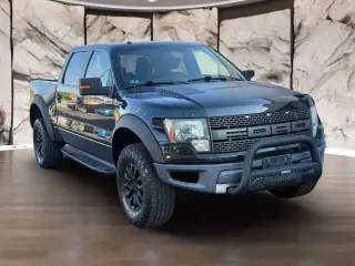 Ford F-150 2011 4x4 SVT Raptor 4dr SuperCrew Styleside 5.5 ft. SB