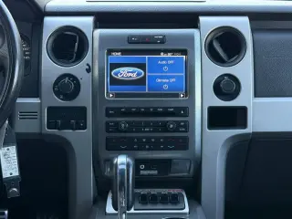 Ford F-150 2011 4x4 SVT Raptor 4dr SuperCrew Styleside 5.5 ft. SB