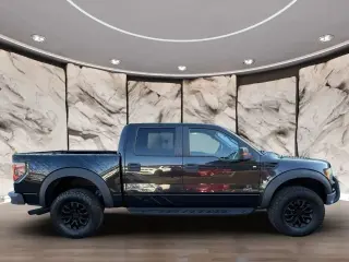 Ford F-150 2011 4x4 SVT Raptor 4dr SuperCrew Styleside 5.5 ft. SB