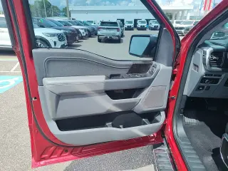 Ford F-150 2023 4x2 Lariat 4dr SuperCrew 5.5 ft. SB