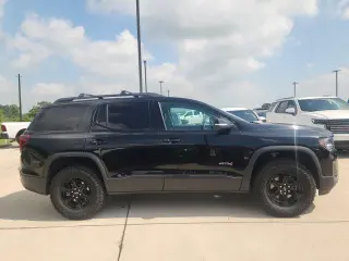 GMC Acadia 2023 4x4 AT4 4dr SUV