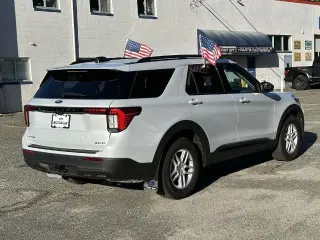 Ford Explorer 2026 AWD Active 4dr SUV