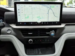Ford Explorer 2025 AWD Platinum 4dr SUV