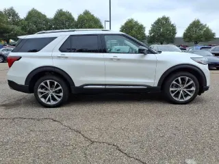 Ford Explorer 2025 AWD Platinum 4dr SUV