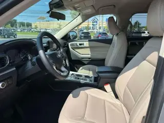 Ford Explorer 2023 AWD XLT 4p SUV