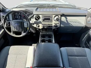 Ford F-250 Super Duty 2016 4x4 XLT 4dr Crew Cab 6.8 ft. SB Pickup
