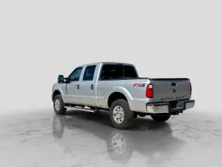 Ford F-250 Super Duty 2016 4x4 XLT 4dr Crew Cab 6.8 ft. SB Pickup