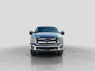 Ford F-250 Super Duty 2016 4x4 XLT 4dr Crew Cab 6.8 ft. SB Pickup