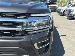 Ford Expedition 2023 4x4 Limited 4dr SUV