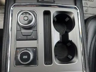 Ford Expedition 2021 4x4 XLT 4dr SUV