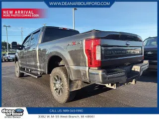 Ford F-250 Super Duty 2017 4x4 XLT 4p Cabaína de Tripulación 6.8 ft. SB Camión