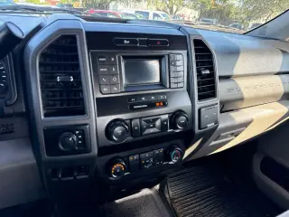 Ford F-250 Super Duty 2020 4x4 XL 4dr Crew Cab 6.8 ft. SB Pickup