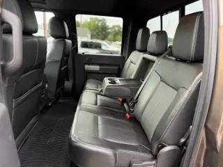Ford F-350 Super Duty 2016 4x4 Lariat 4dr Crew Cab 6.8 ft. SB SRW Pickup
