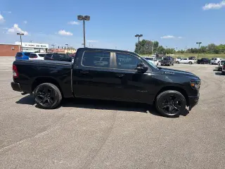 Ram 1500 2022 4x2 Big Horn 4dr Crew Cab 5.6 ft. SB Pickup