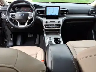 Ford Explorer 2023 AWD XLT 4dr SUV