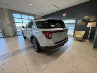 Ford Explorer 2026 AWD Active 4dr SUV