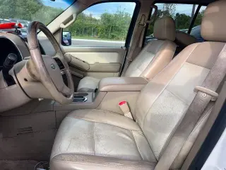 Ford Explorer 2007 Limited 4dr SUV 4WD (V6)