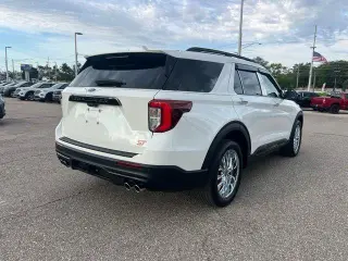 Ford Explorer 2024 AWD ST 4dr SUV