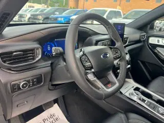 Ford Explorer 2024 AWD ST 4dr SUV