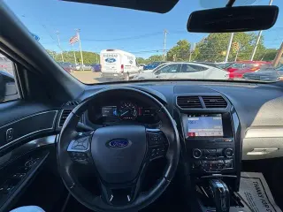 Ford Explorer 2018 AWD XLT 4dr SUV