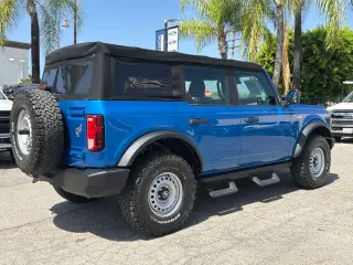 Ford Bronco 2021 4x4 Base 4dr SUV