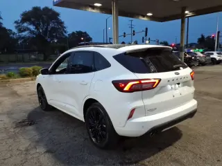 Ford Escape 2023 AWD ST-Line Elite SUV 4 puertas