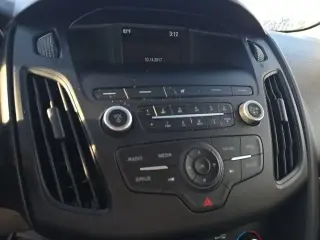 Ford Focus 2018 SE 4p Sedan