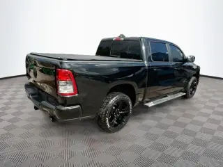 Ram 1500 2021 4x2 Big Horn 4p Cabina Tripulacion 5.6 ft. SB Pickup