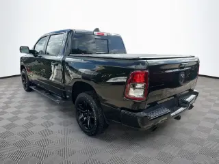 Ram 1500 2021 4x2 Big Horn 4p Cabina Tripulacion 5.6 ft. SB Pickup