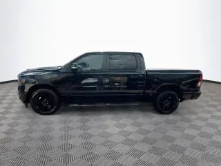 Ram 1500 2021 4x2 Big Horn 4p Cabina Tripulacion 5.6 ft. SB Pickup