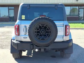 Ford Bronco 2023 4x4 Outer Banks 4dr SUV