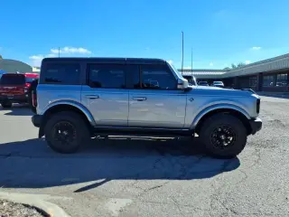 Ford Bronco 2023 4x4 Outer Banks 4dr SUV