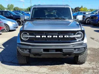 Ford Bronco 2023 4x4 Outer Banks 4dr SUV