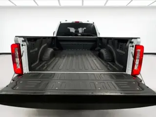 Ford F-250 Super Duty 2024 4x2 XL 4dr SuperCab 6.8 ft. SB Pickup