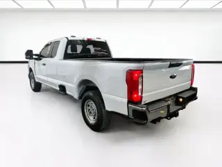 Ford F-250 Super Duty 2024 4x2 XL 4dr SuperCab 6.8 ft. SB Pickup